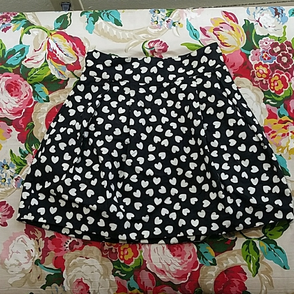 H&M Divided Heart Skirt Sz 4